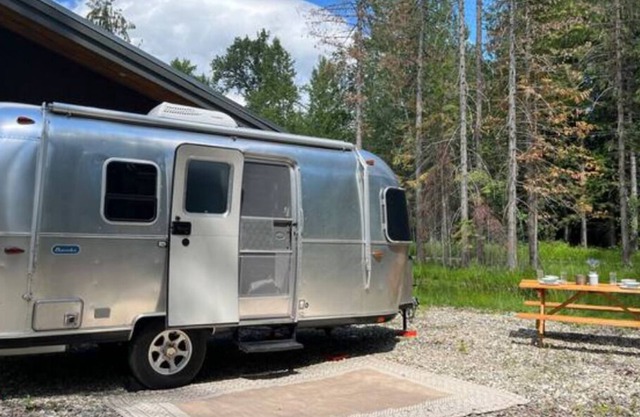 Serene Airstream 1/1 with Fire Pit