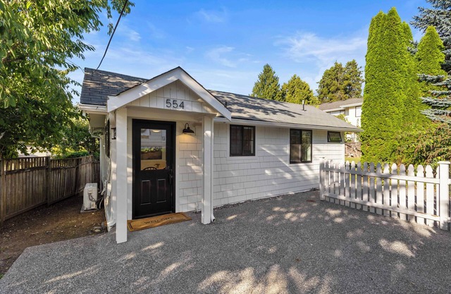 Serene cottage in charming Edmonds
