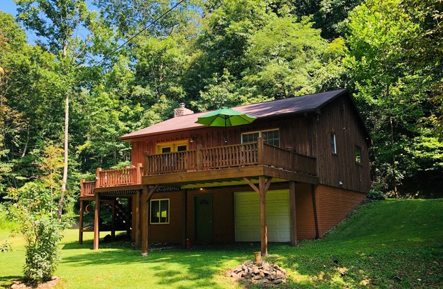 Serene, Cozy Cabin Eingebettet am Greenbrier River Trail.