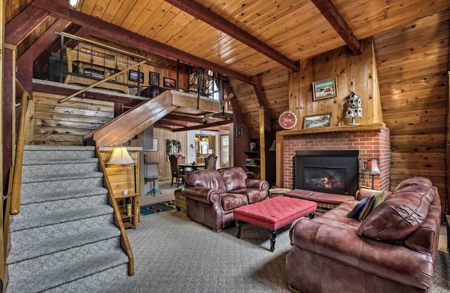Serene Creekside Sheridan Getaway: Mountain Views!