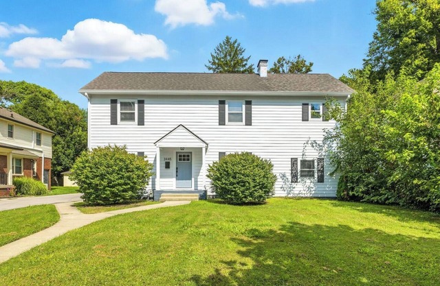 Serene Creekside Cottage- 4BR - Near Downtown Indy