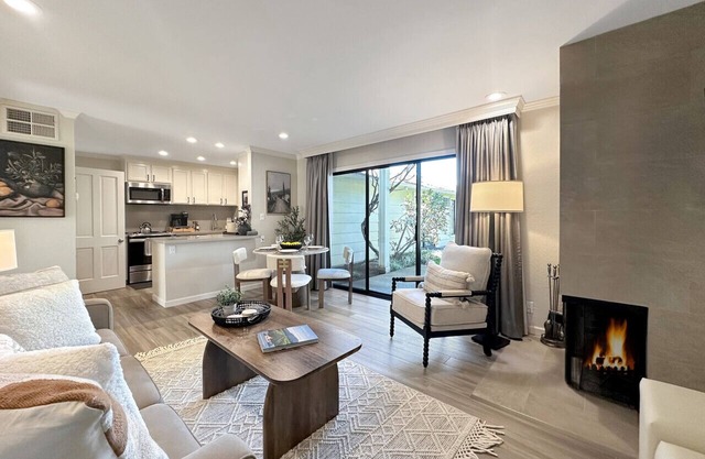 Newly Updated Condo | Pool & W/D at Silverado