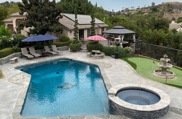 Serene Guest House on Avocado Grove and Vineyard