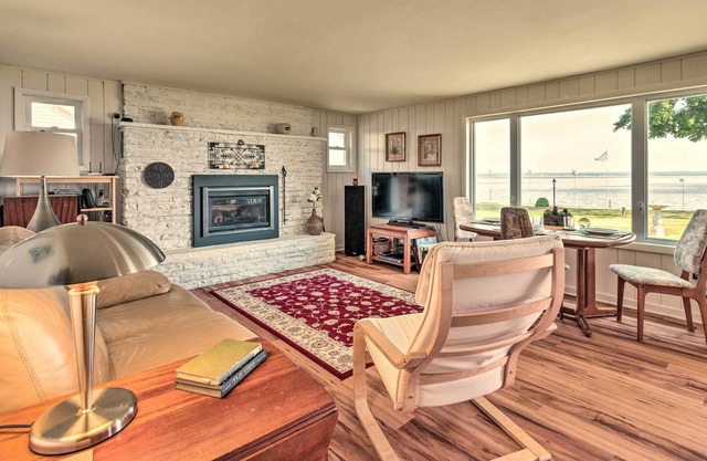 NEW! Serene Lakefront Chittenango Escape w/ Patio!
