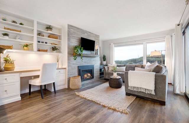 Serene & Modern~ Ocean Front View~ 2 Bd 2 Bth~1st Fully Remodeled