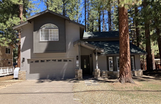 Serene Montgomery Estates Ski & Beach Haven | Large Deck | Nearby Hiking