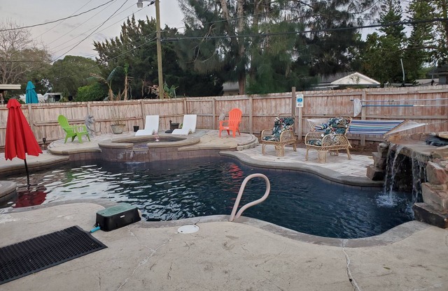 Serene Oasis: Saltwater Pool Home near KSC and Cocoa Beach"