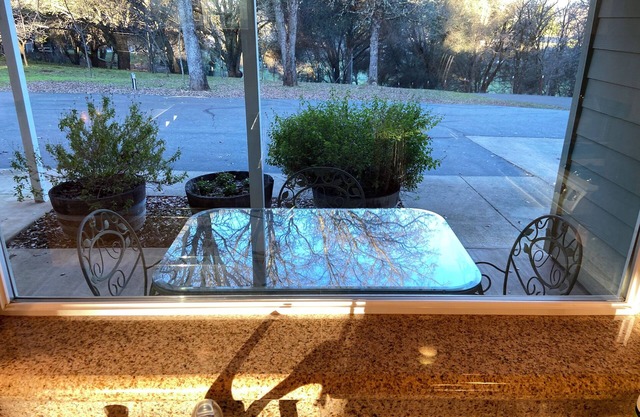 Serene, quiet, 3-br/2-ba house in Shingle Springs w/ WiFi behind security gates