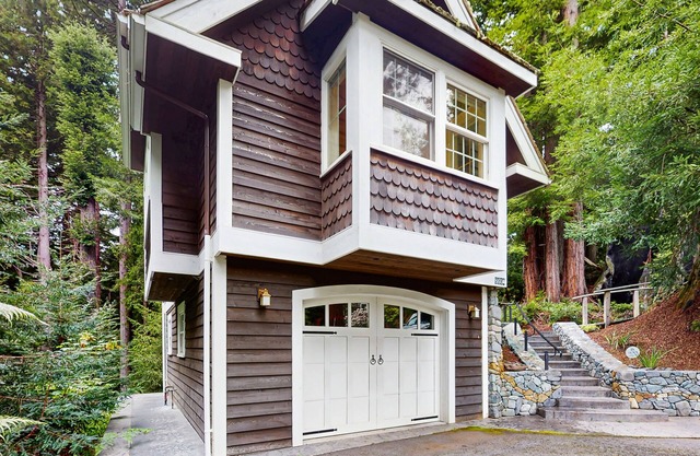 Ruhiger R��ckzugsort inmitten von Redwoods