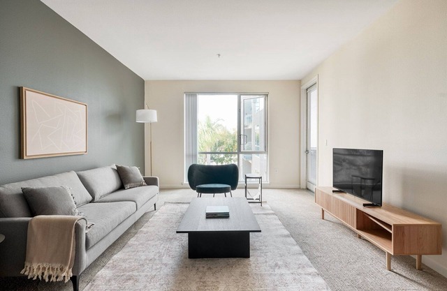 Serene Santa Clara 1BR w/ Gym, Pool & W/D, nr tech HQs, by Blueground