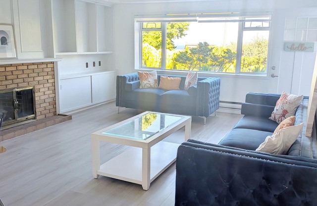 Serene Seaside Getaway | Large 2BR Oceanview Suite – Ground Floor