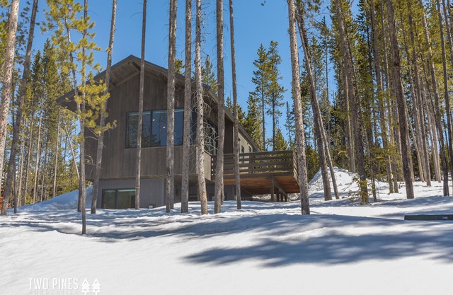 SKI-IN / SKI-OUT - Ulery`s Lakeside Cabin!- Private Hot Tub & mehr!