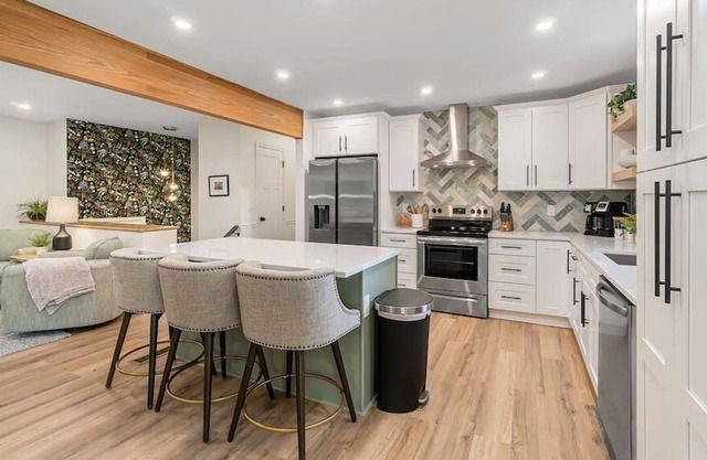 Serene Stay in KC Highly Rated Spacious