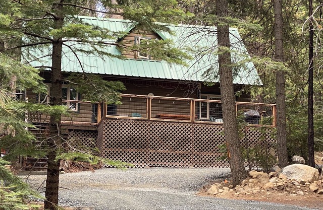 Neu! Serene Strawberry Mountain Cabin - Minuten nach Pinecrest und Dodge Ridge