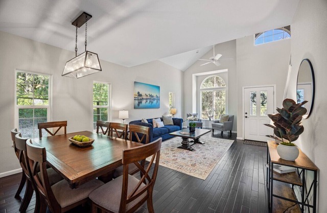 Serene, Stylish, and Spacious 3BD 2BA House Near Wineries