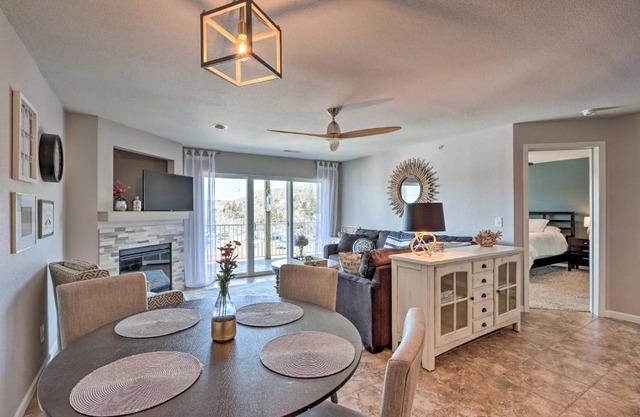 Serenity at the Lake Ozarks Gem with Pool Access