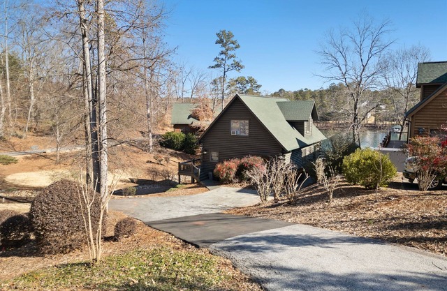 Serenity Bay Lakefront Cabin w/ Boat Slip.