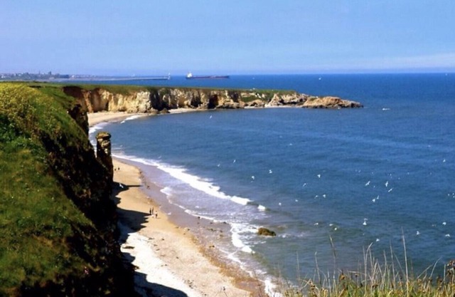 Serenity By The Sea, Stylish Two Bedroom Apartment Near The Beach, South Shields