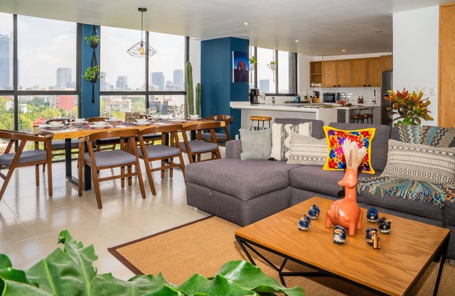 Serenity Condesa 3 Bedroom Condo w/AC, Castle & sunset view with AC 10 guests