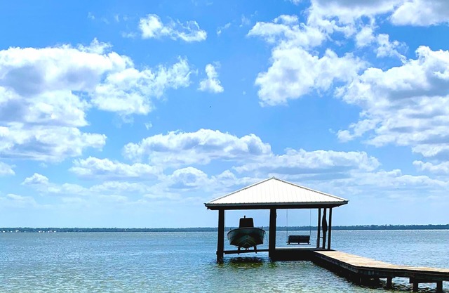 Serenity Cottage on Lake June