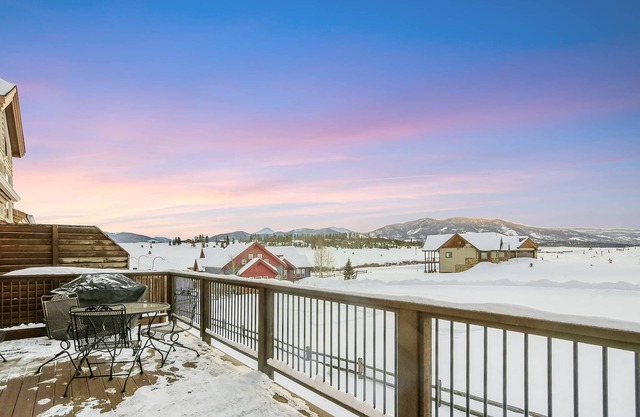 Serenity, Hot Tub & Views | Mountain Getaway