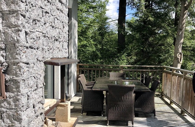 "SERENITY IN MUSKOKA" Wunderschönes Cottage am Wasser