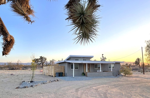 Serenity Now / Spa+Outdoor Shower+Hammocks+RV h/up