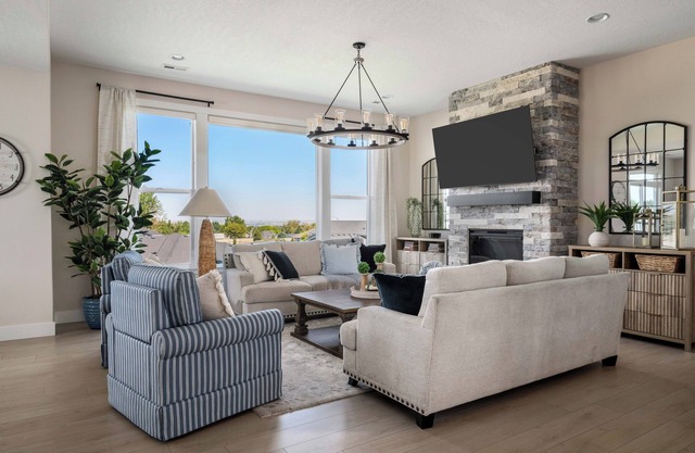 Serenity's Edge - Large Kennewick Home