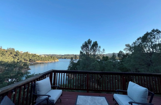 Serenity Shores Lakefront Home