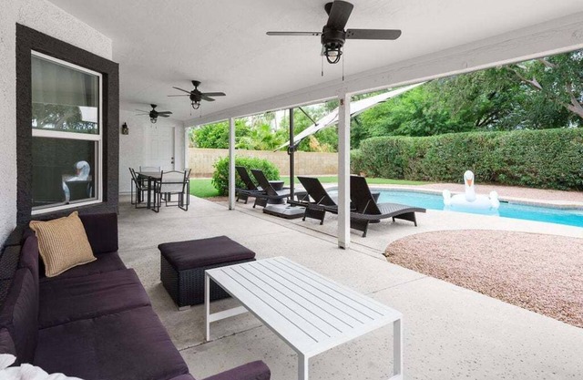 Sereno - Sparkling Pool - Near Scottsdale Quarter