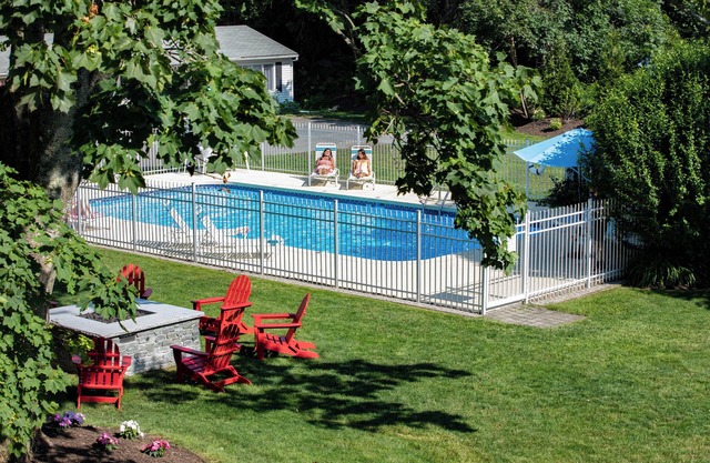 Sesuit Harbor House