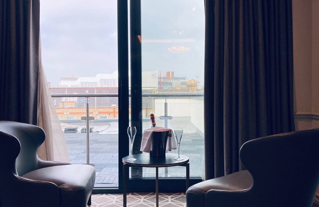 Seven Hotel