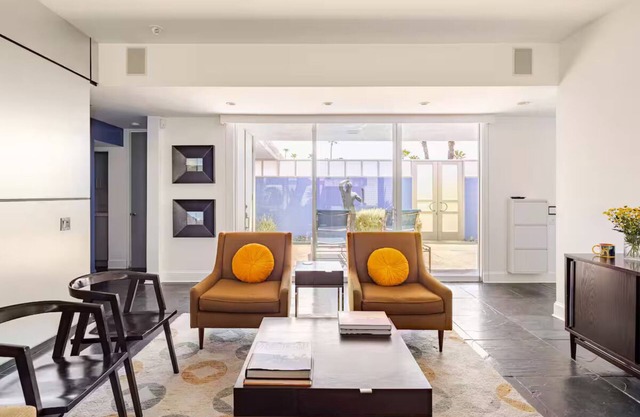Mid Century Modern Home - Haus des Seven Lakes Country Club