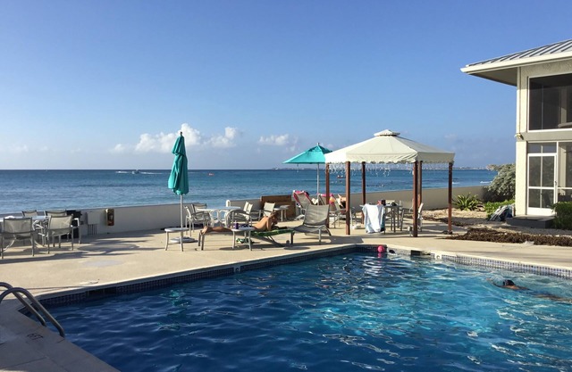 Seven Mile Beachfront Condo in Schnorchel / Scuba Paradise