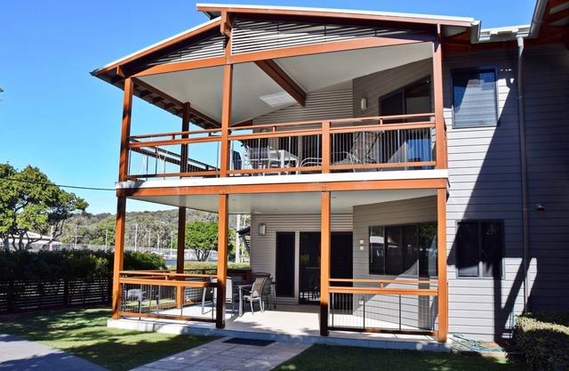 7 Auf Myrtle @ Hat Head