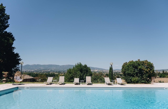 LANDHAUS GIULIA MIT PRIVATEM POOL