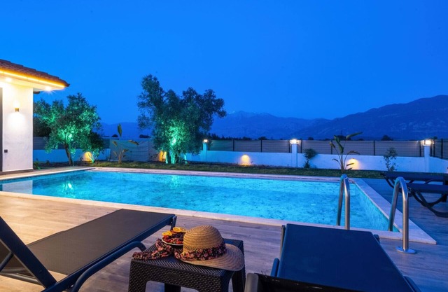 Seydikemer 2 Bedroom Villa - 7355