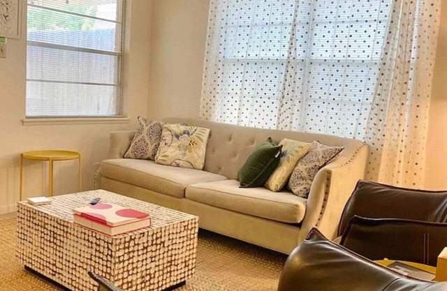 Shabby Chic Tx Medical Center Duplex