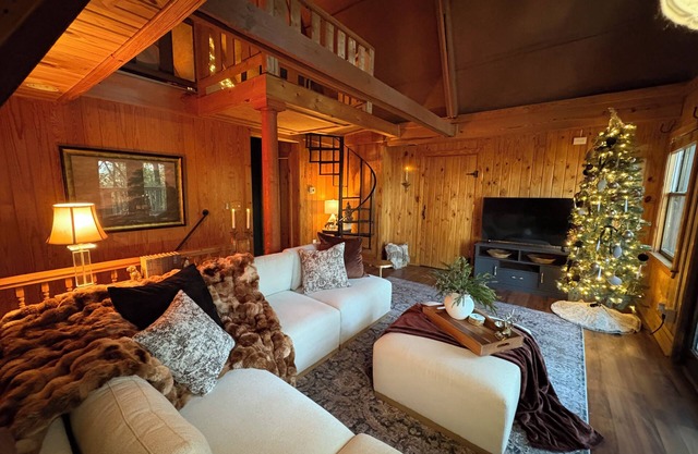 Shadow Chalet - Cozy A-frame near Callaway