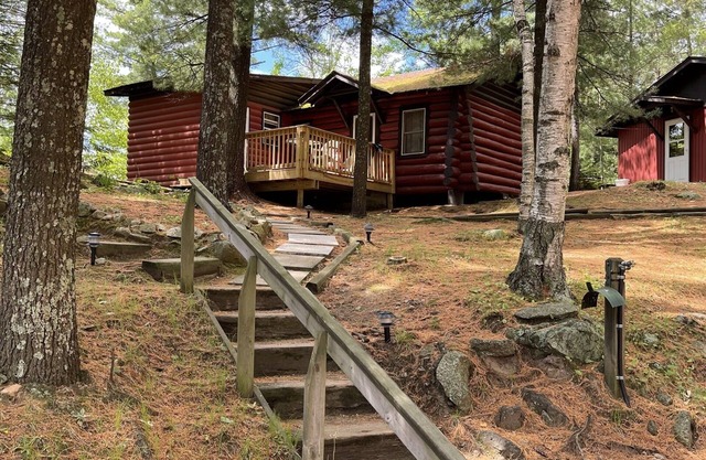 Shady Rest Resort Cabin, Sunset Views, Sandy Beach, Fishing, Trails, Firepit