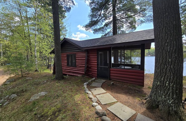 Shady Rest Resort Cabin, Lakefront, Beach, Dock, Swimming, Firepit