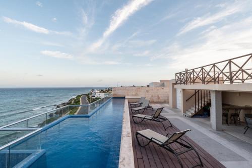 Shama Apartment beach front