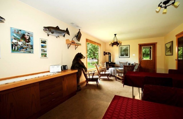 Shames Country Lodge