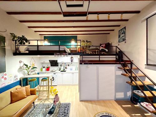 Shanghai Hills & ZINN City Bnb Near Line13 Mid Huaihai Rd & Changle Rd