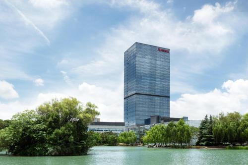 Shanghai Marriott Hotel Pudong East - Only a 30 minute drive from Disney