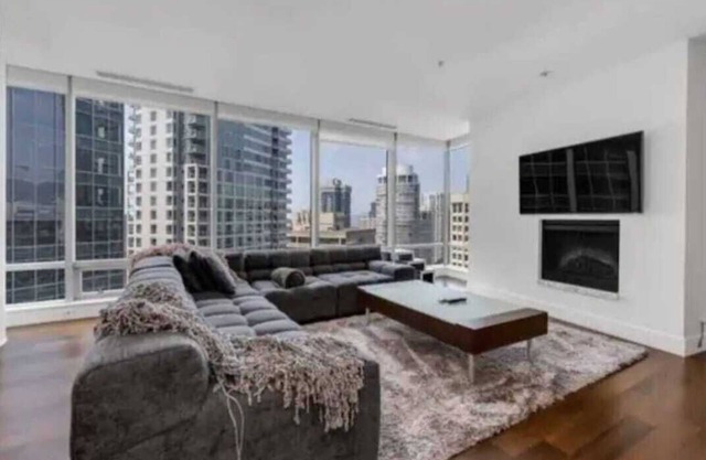 Shangri-la : Luxury 2-Bedroom DT