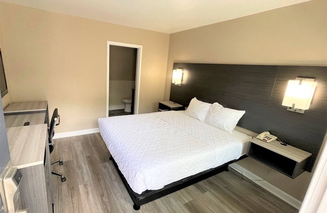 Shangri La Motel
