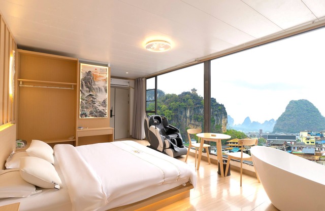 Shanxun Snow Mountain Villa Hotel