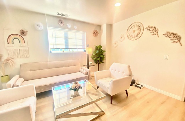 Share house - Green Room Kingbed