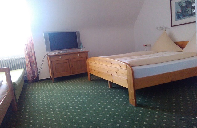Mehrbettzimmer mit Dusche und WC